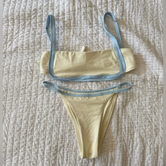 Monday Swimwear Cream and Blue Bikini High Hip Small - Picture 2 of 6